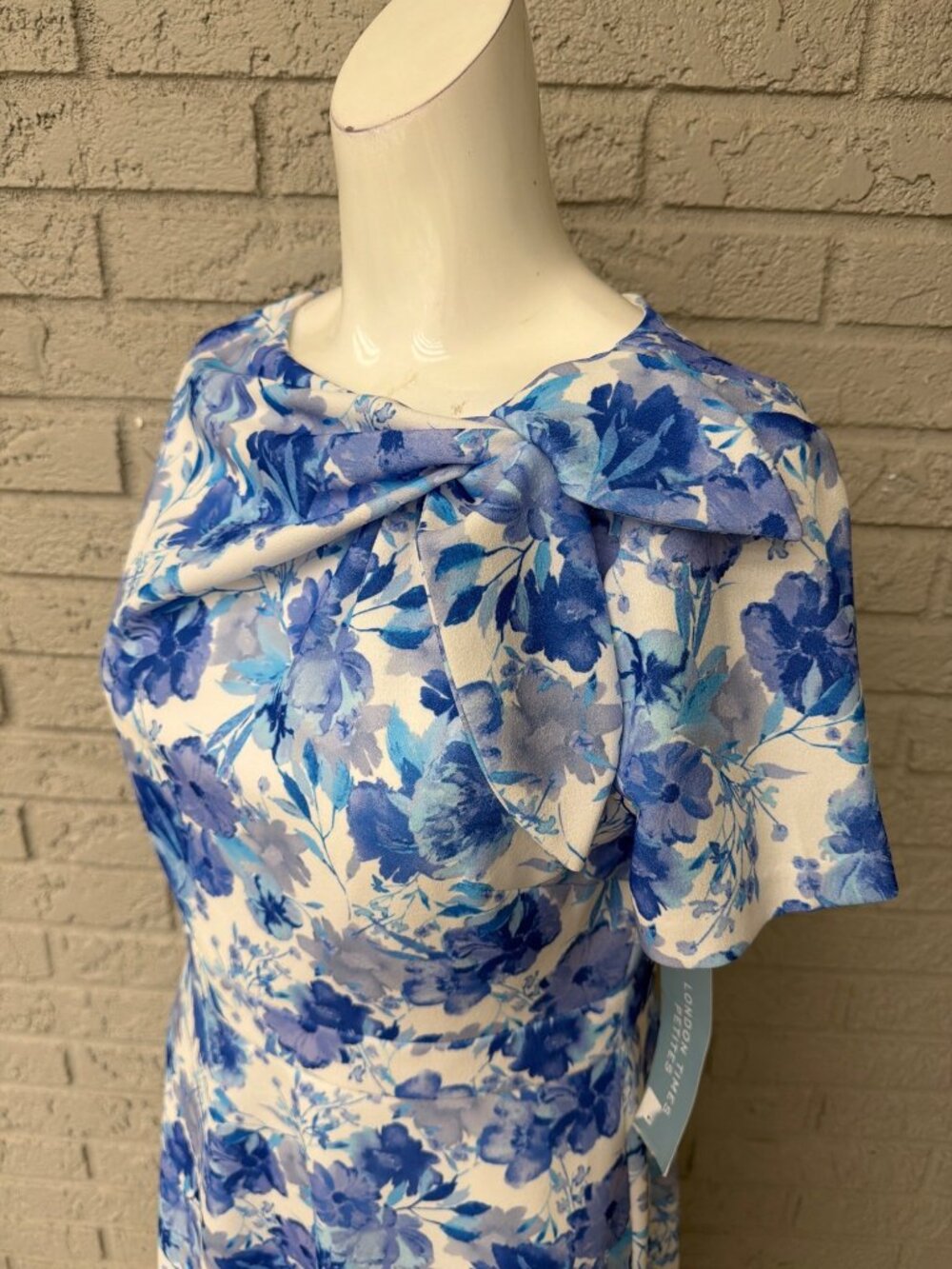 London Times Short Sleeve Floral Print Bow-Neck Midi Dress Size 6P - Picture 6 of 11